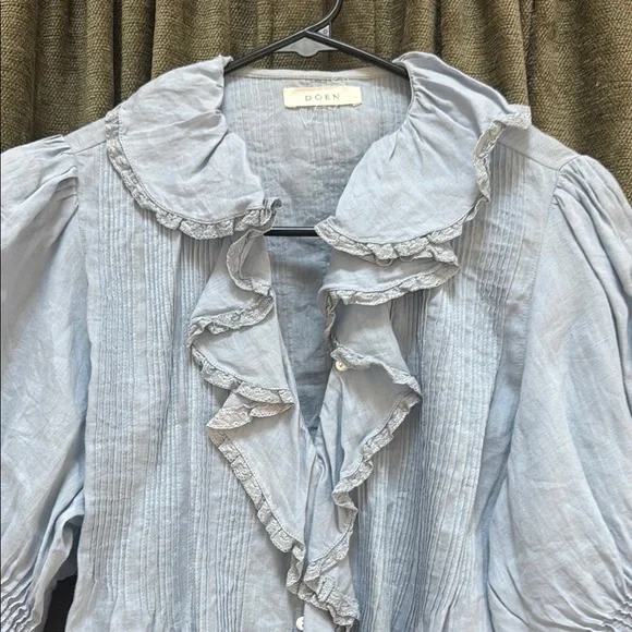 Doen French Blue Henri Ruffled Women's Top. Such a special blouse! Hard to find - Picture 3 of 6